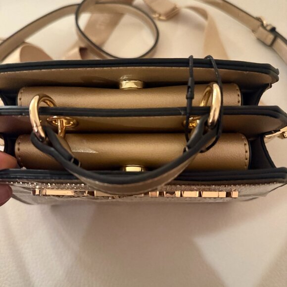 NWT STEVE MADDEN BEVELYN RHINESTONE SATCHEL CROSSBODY BAG W AIR POD CASE GOLD SM - Picture 6 of 6